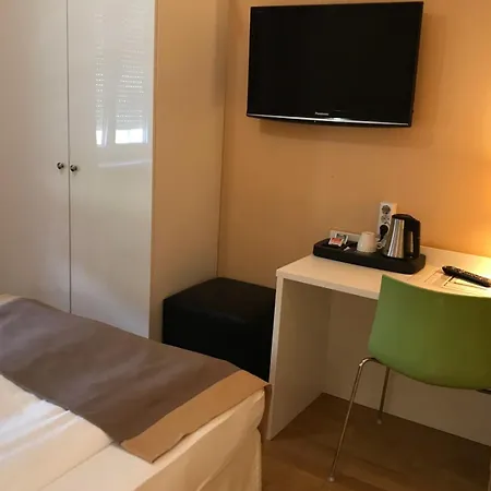 Ξενοδοχείο Rueckert 3*