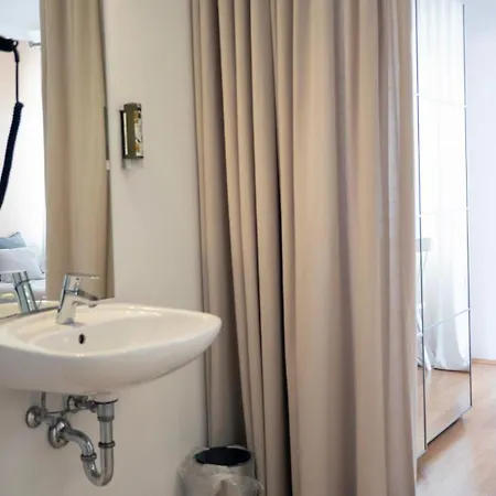 Готель Rueckert