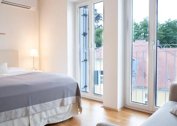 Rueckert Готель Грац